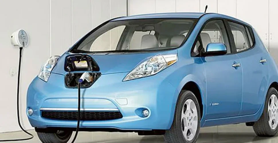 Mit Nissan Charge Card und ladenetz.de ein Jahr lang kostenlos Strom tanken